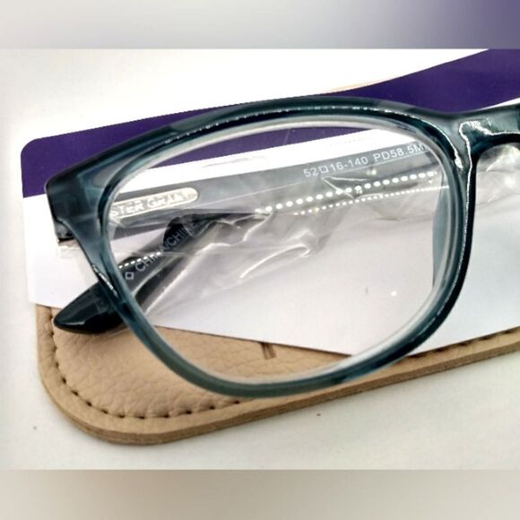 Free with Purchase Foster Grant Women's Eyeglasses 150 Women's Accessori… - Picture 3 of 7